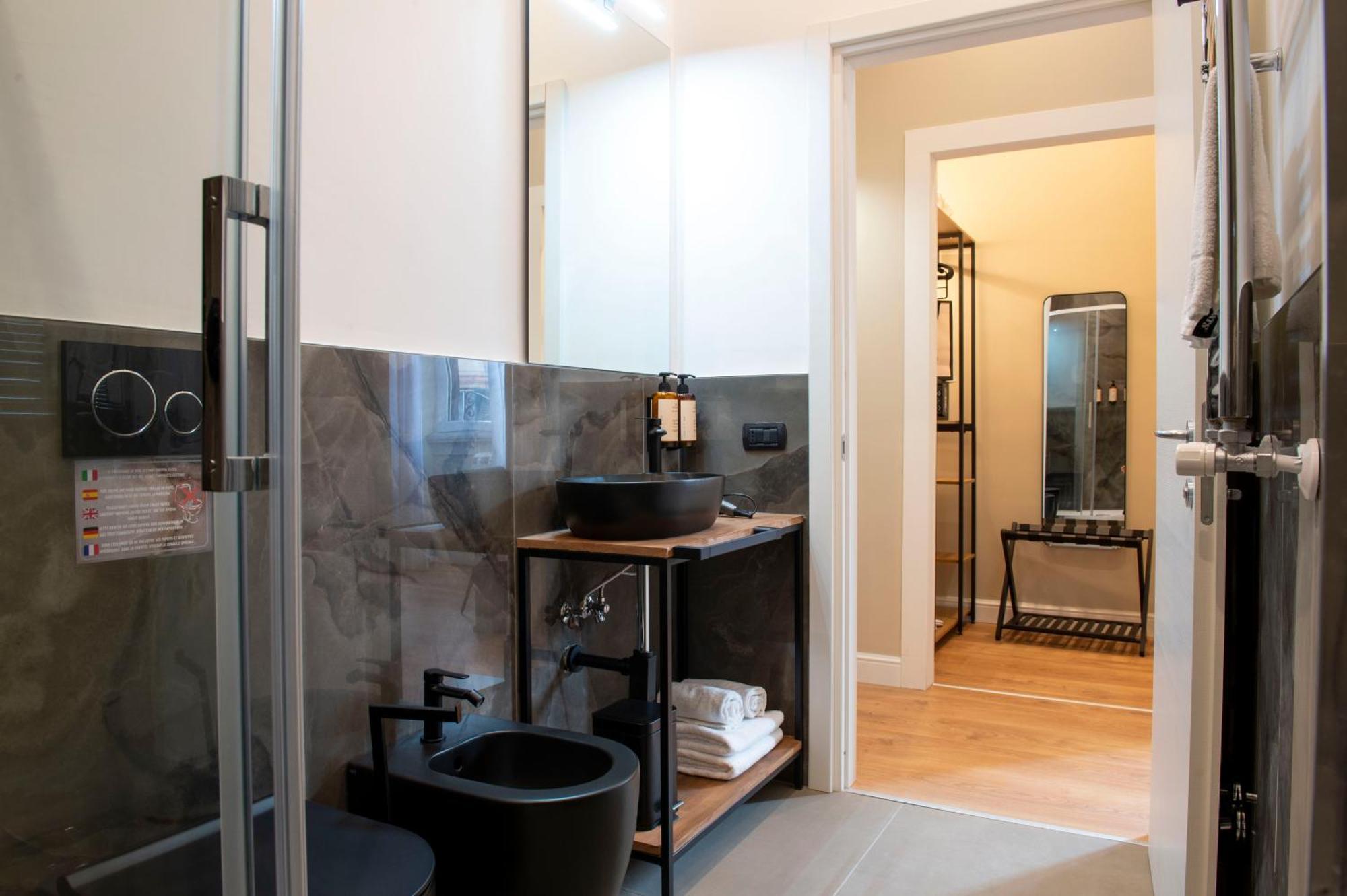 Ad Suites Nazionale Rome Bagian luar foto