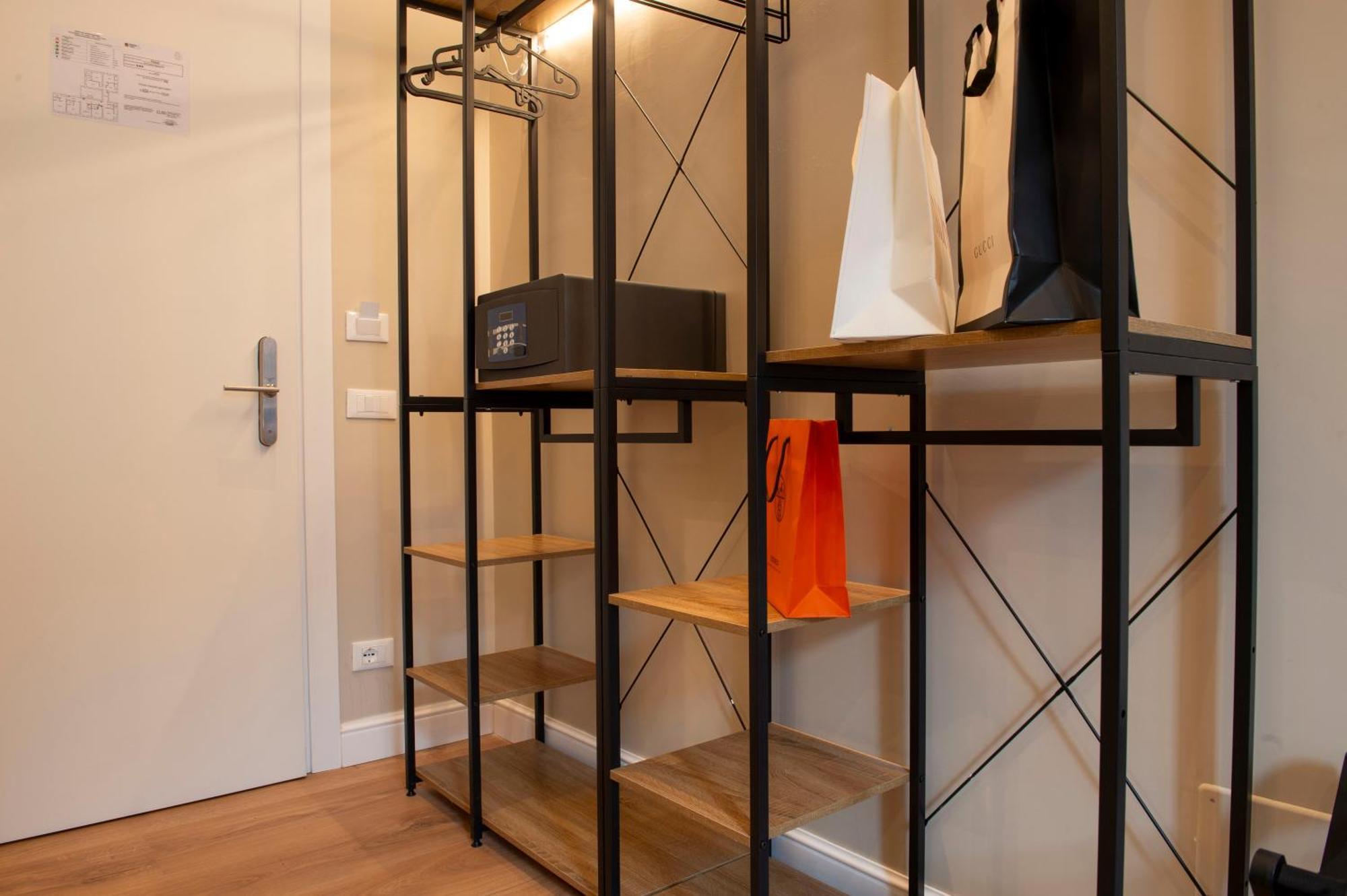 Ad Suites Nazionale Rome Bagian luar foto